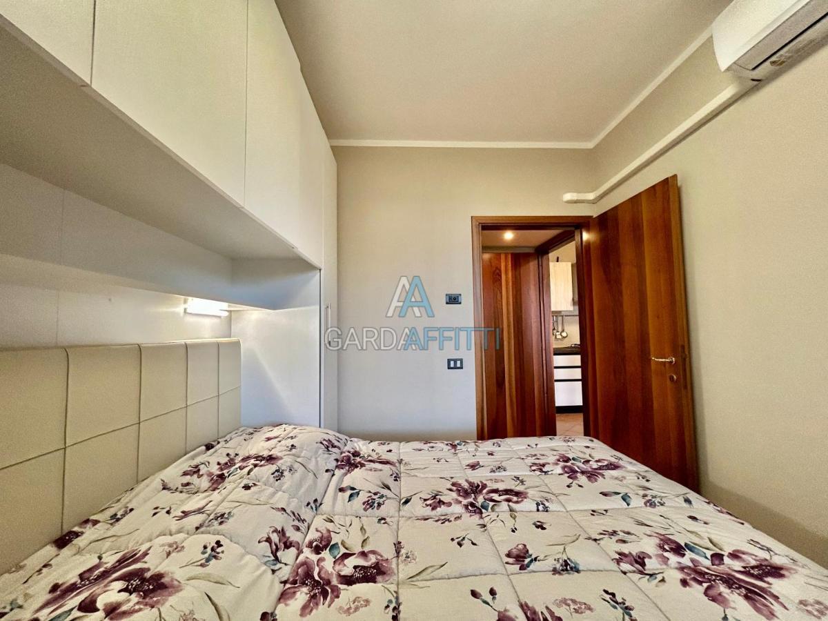 Perla Apartment - 3 Piscine E Un Bar - Desenzano Desenzano del Garda Ngoại thất bức ảnh