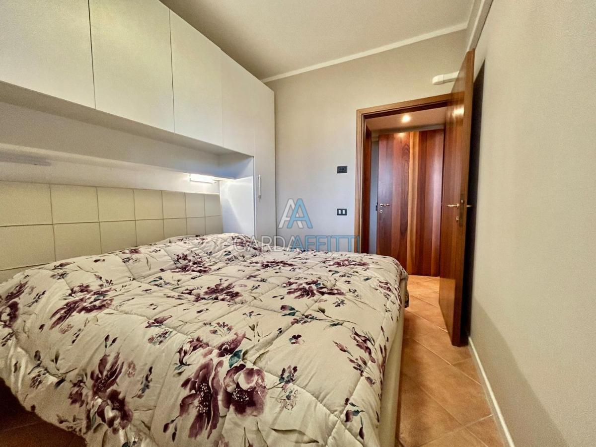 Perla Apartment - 3 Piscine E Un Bar - Desenzano Desenzano del Garda Ngoại thất bức ảnh