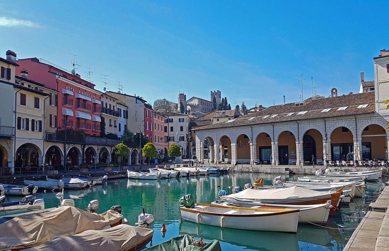 Perla Apartment - 3 Piscine E Un Bar - Desenzano Desenzano del Garda Ngoại thất bức ảnh