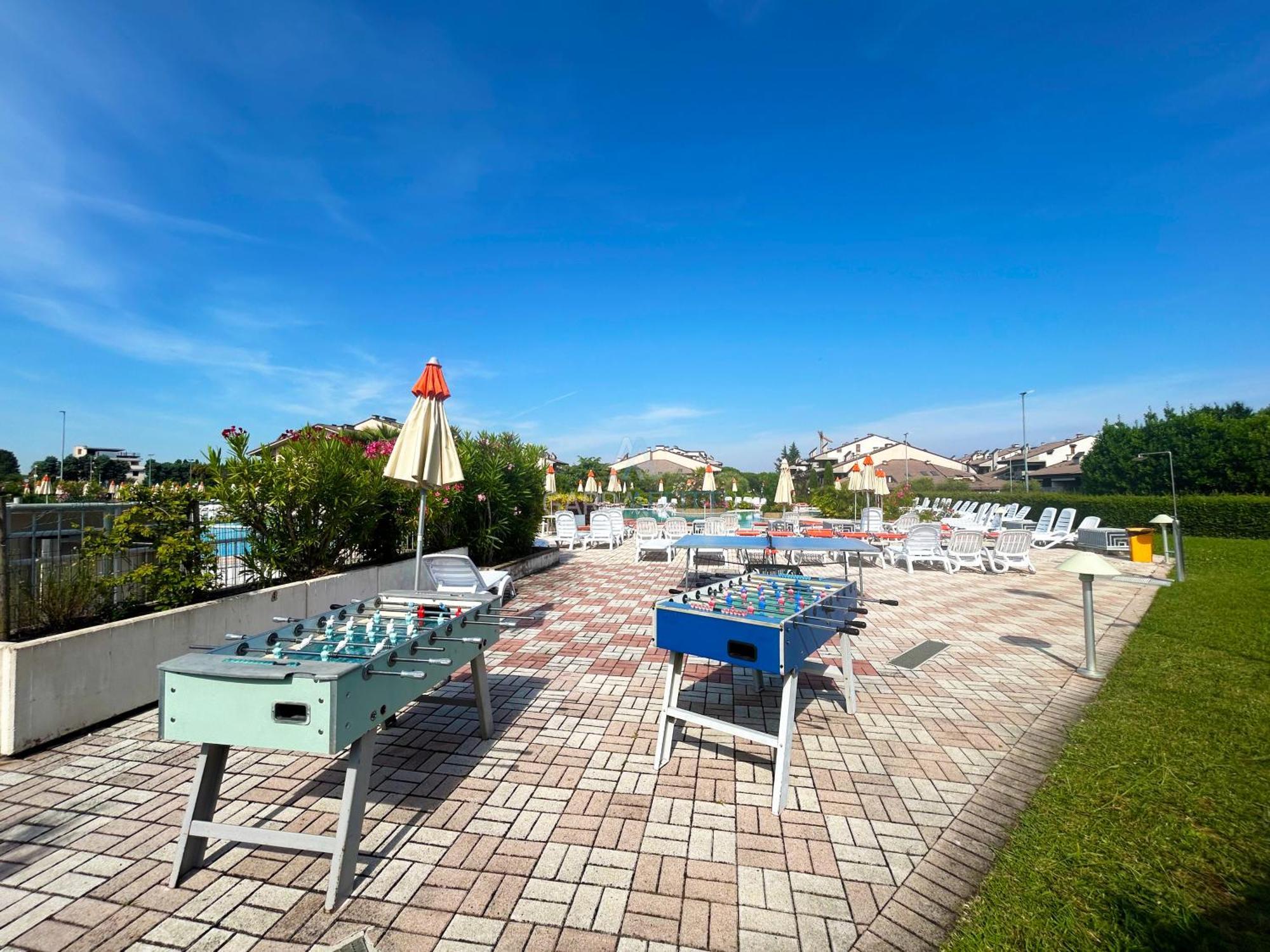 Perla Apartment - 3 Piscine E Un Bar - Desenzano Desenzano del Garda Ngoại thất bức ảnh
